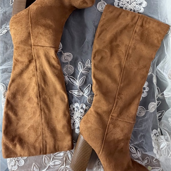 Elegant Wide Calf Tan Suede Platform Heeled Boots - Picture 6 of 15